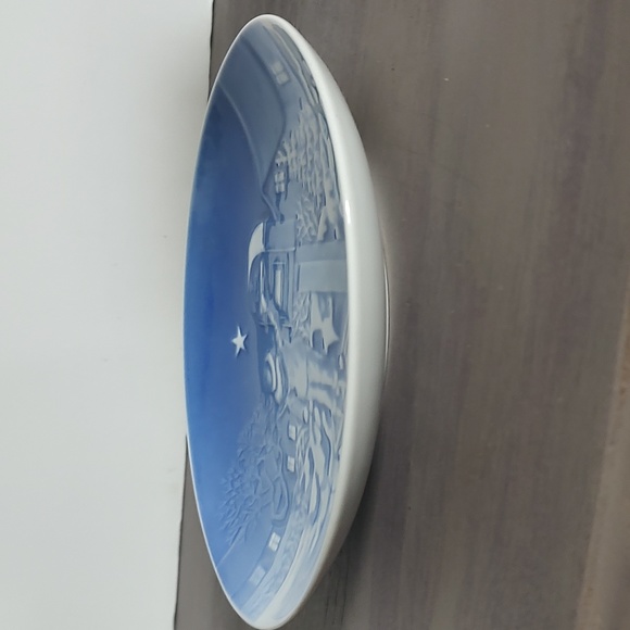 Christmas Letter - Boxed Annual Christmas Plate 1984 by BING & GRONDAHL - Picture 2 of 5